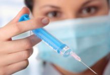Absolvenţii şcolilor sanitare postliceale îşi pot continua studiile în învăţământul superior