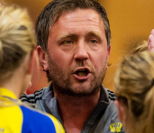 Per Johansson, dezvăluiri din INFERN: „Paula Ungureanu a primit un litru de URINĂ în cap! 5.000 de ultraşi au strigat: duceţi-vă acasă, ţiganilor, animalelor, orfanilor!” Per Johansson despre INFERNUL de la Budapestea