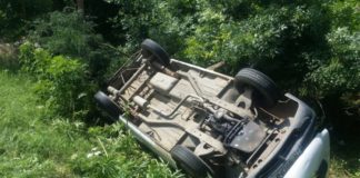 Accident pe DN52! Șoferul a evitat un alt autoturism care nu s-a asigurat la intrarea pe drumul cu prioritate!