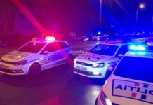 O FEMEIE DIN TELEORMAN A FOST REŢINUTĂ, DUPĂ CE POLIŢIŞTII AU GĂSIT ASUPRA SA O ARMĂ LETALĂ SEMIAUTOMATĂ