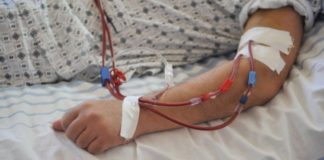 PĂRINŢII CU COPII GRAV BOLNAVI VOR BENEFICIA DE CONCEDIU MEDICAL ŞI INDEMNIZAŢIE PENTRU ÎNGRIJIREA LOR PÂNĂ LA VÂRSTA DE 16 ANI