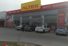 HOȚII AU SPART MAGAZINUL ALTEX DIN ALEXANDRIA. PREJUDICIUL ESTE UNUL IMENS
