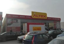 HOȚII DE LA MAGAZINUL ALTEX AU FURAT DOAR TELEFOANE DE ULTIMĂ GENERAŢIE IPHONE ȘI SAMSUNG