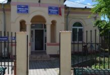 BOGAȚI, ÎN CEA MAI SĂRACĂ LOCALITATE DIN ȚARĂ! PRIMARUL ȘI VICEPRIMARUL DIN NECȘEȘTI ȘI-AU ACORDAT SPOR DE 320 DE MILIOANE DE LEI