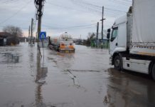 Începând cu orele 17.00 s-a reluat circulația pe DN6 la Drăgănești Vlașca