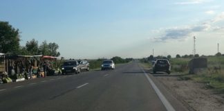 Cu ochii după pepeni: Un bărbat a murit într-un accident stupid pe E70