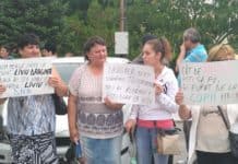 VIDEO//”Nu vrem să fim conduși de hoți”, „Justiție, nu corupție!” sau „Dragnea nu uita: România nu-i a ta!” – protest la Alexandria în fața Prefecturii