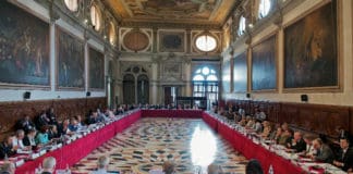 Comisia de la Veneția, răspuns-surpriză pentru CCR, după atacurile virulente la adresa Curții