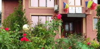Ședință cu scandal în Primăria Botoroaga. Primarul Mihail Cojocaru a fost lovit de un consilier PSD