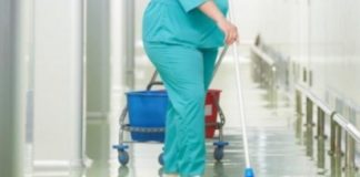 Scandalul dezinfectanților diluați revine în forță! Ministrul Sănătății iese la rampă după mai multe percheziții