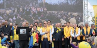 Marș PNL în fieful lui Dragnea și Dăncilă! Ludovic Orban, mesaj forte: Cu ochii și cu parul pe ei