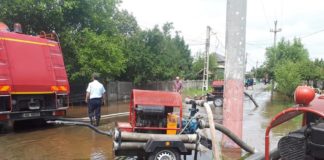 Inundații la Rosiori de Vede, în urma ploilor de azi-noapte