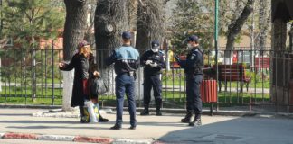 Un jandarm s-a împușcat în cap, în timp ce păzea un centru de carantină