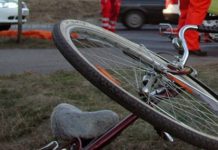 Și-a pierdut viața după ce a căzut cu bicicleta într-un șanț de pe marginea străzii