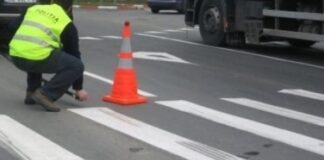 Un copil a ajuns la spital după ce a fost lovit de o mașină pe trecerea de pietoni