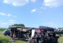 Tractor răsturnat peste un bărbat, la Talpa Bâscoveni