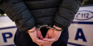 Acuzați că au violat o minoră, cinci bărbați au fost arestați preventiv pentru 30 de zile