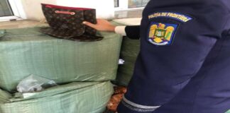 Aproape 14.000 de produse susceptibile a fi contrafăcute au fost descoperite de poliţiştii de frontieră la Zimnicea
