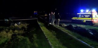 Tragedie! Un autoturism a fost spulberat de tren!