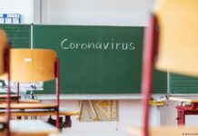 Școlile și grădinițele rămân închise fizic pentru elevi și preșcolari până la vacanța de iarnă