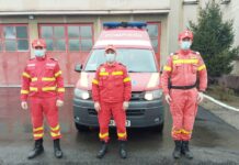 O tânără din Socetu a născut în ambulanță, asistată de paramedicii SMURD
