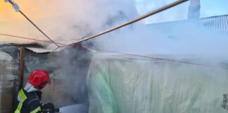 Pericol de explozie, la Buzescu, după ce o anexă a unei gospodării a luat foc