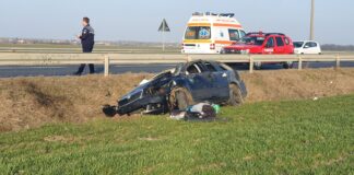 Accident rutier provocat de telefonul mobil, la Plosca