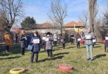 Dascălii de la Orbeasca au protestat împotriva schimbării conducerii școlii din localitate