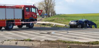 Accident pe șoseaua de centură a municipiului Alexandria, la intersecție cu șoseaua Lăceni. Două persoane au ajuns la spital