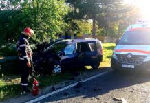 Trei persoane rănite în urma a două accidente rutiere produse, vineri, pe drumurile din județ