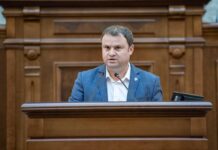 Senator Dănuț Cristescu: “Peste 400.000 de preșcolari și școlari vor primi un sprijin de 500 lei pe an, în următorii 4 ani!”