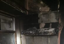 Apartament în flacări la Rosiorii de Vede. Proprietarul a adormit cu aragazul aprins Apartament în flacări la Rosiorii de Vede. Proprietarul a adormit cu aragazul aprins