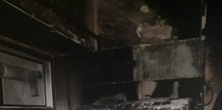 Apartament în flacări la Rosiorii de Vede. Proprietarul a adormit cu aragazul aprins Apartament în flacări la Rosiorii de Vede. Proprietarul a adormit cu aragazul aprins