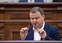 Directorii interimari de școală nu mai pot fi numiți de inspectorate – Dănuț Cristescu: “Se aduce decizia în școală și nu la puterea unui Inspector școlar general, de obicei numit politic”