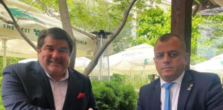 Deputatul Costel Barbu s-a întâlnit cu fostul consilier al președintelui SUA Barack Obama: “Am apreciat dorința domnului Shomon de a contribui la programul național de construire și modernizare a infrastructurii rutiere”