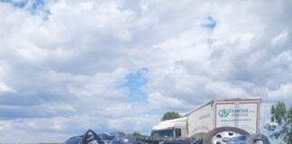 Autoturism și TIR implicate într-un grav accident rutier/ Trafic blocat pe DN51A, între Zimnicea și Fântânele