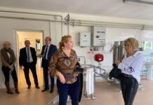 Carmen Avram – eurodeputat PSD, în vizită la ferma Liceului “Nicolae Bălcescu”