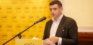 Liderul AUR George Simion critică decizia aleșilor puterii de a majora sumele forfetare ale parlamentarilor
