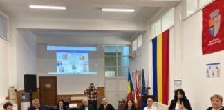 Peste 90 de tineri din Roșiori au participat la dezbaterea „ÎmprEUnă pentru lumea de mâine”, organizată de Centrul Europe Direct Teleorman