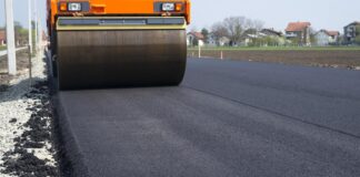 A fost semnat contractul pentru demararea lucrărilor de asfaltare în Nanov