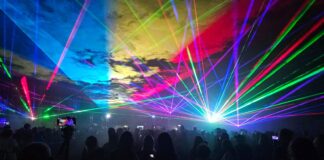 Spectacolele organizate de Zilele Alexandriei s-au încheiat cu un spectaculos show de lasere