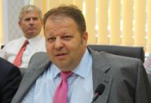 Florescu a pierdut războiul cu PNL Teleorman. Tot ce are de făcut e să plece din funcția pentru care nu mai are susținere