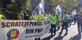 NOI PROTESTE ALE POLIȚIȘTILOR ȘI REZERVIȘTILOR MILITARI