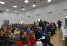 Ministrul Agriculturii s-a întâlnit, la Cervenia, cu 250 de fermieri din zona de sud a județului