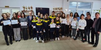 Caravana Excelenței în Educație a ajuns la Zimnicea și Videle. Adrian Gadea: Consider că este o formă și de respect, și de prețuire, pentru că avem și plăcerea să-i felicităm și să le fim aproape