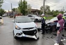 Trei masini serios avariate, din cauza unei soferite neatente
