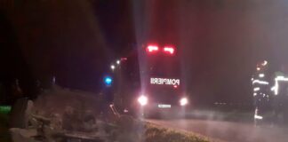 O mașină în care se aflau patru persoane s-a răsturnat la Cosmești