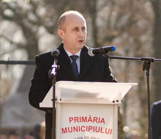 Victor Drăgușin îl propune pe Adrian Ionuț Gâdea pentru titlul de Cetățean de Onoare al municipiului Alexandria